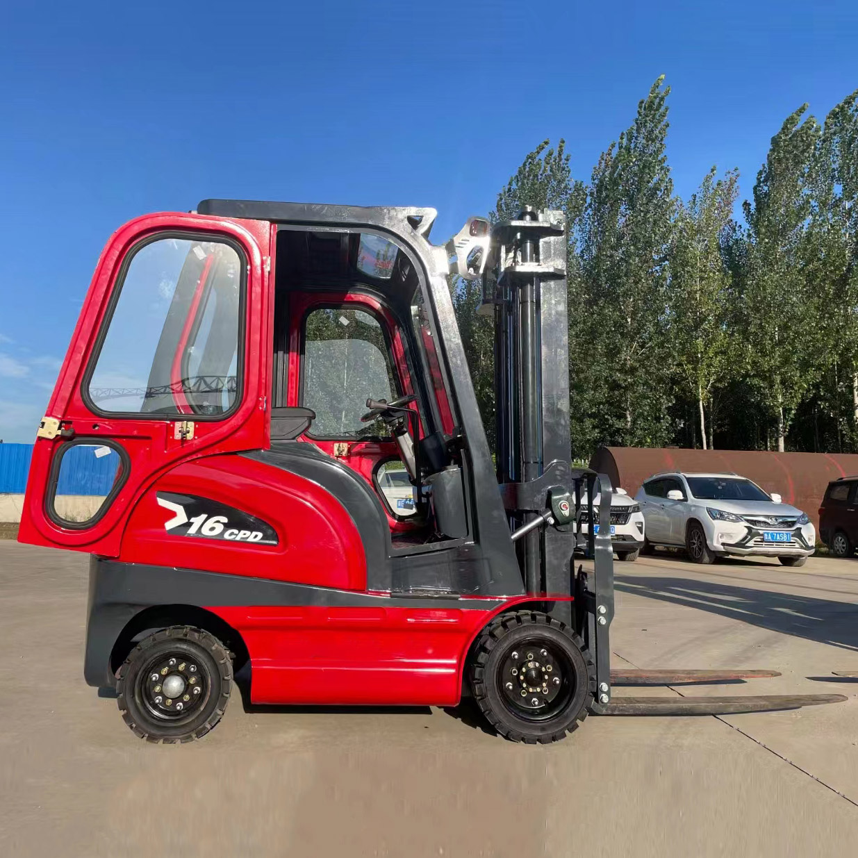 2 Ton Electric Forklift